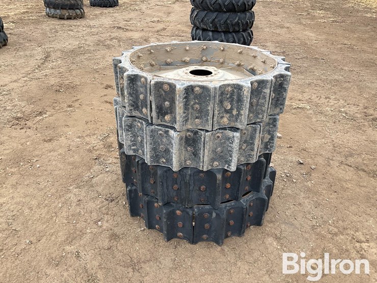 sprinkler-pivot-tires-image-6