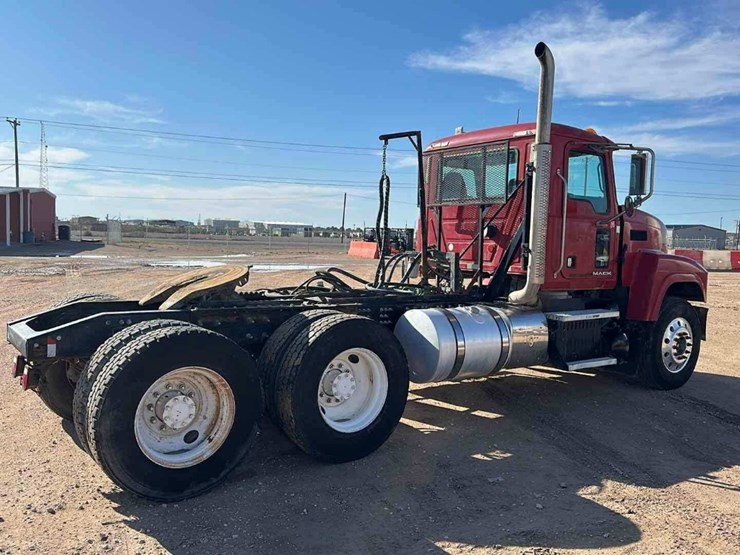 2012-mack-chu-(pinnacle)-image-4