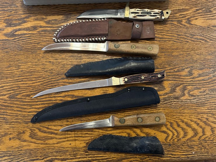 hunting-&-kitchen-knives-image-3