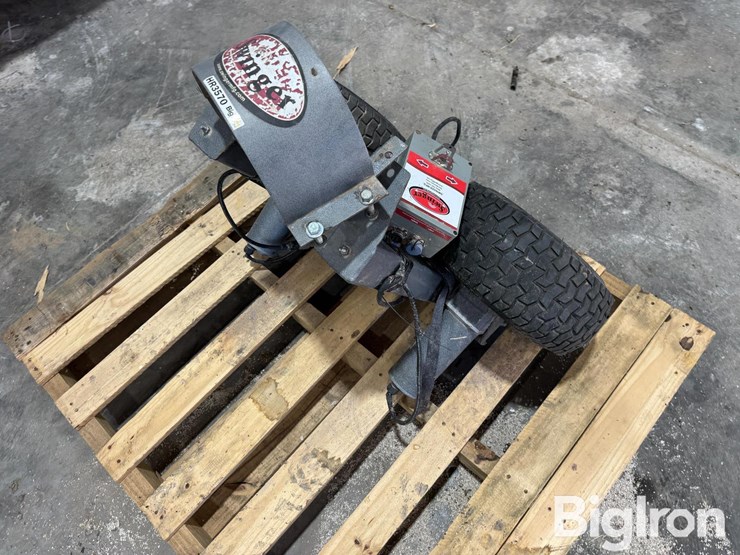 swinger-gen-ii-remote-controlled-swing-hopper-mover-auger-hopper-assist-image-5