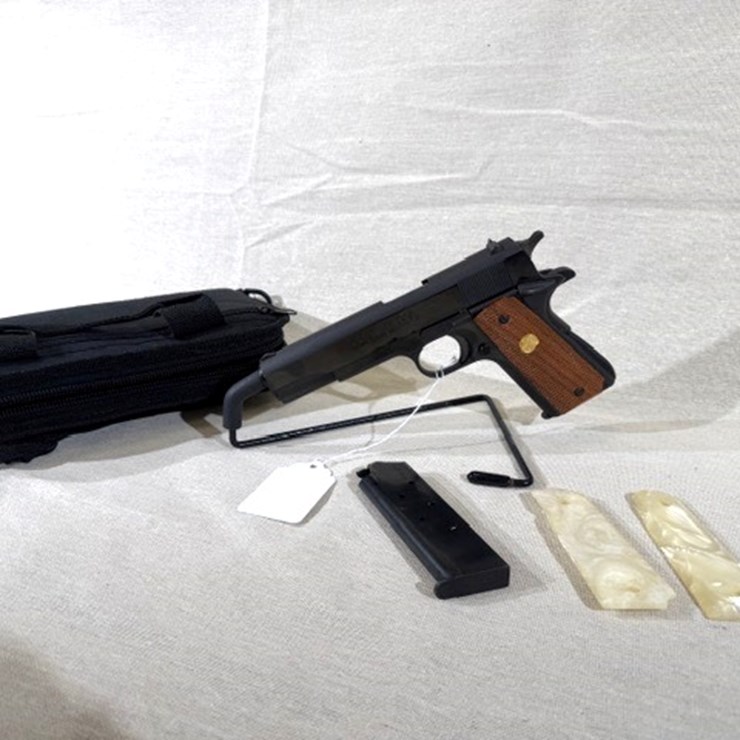 #230 • COLT GOVERNMENT MARK IV SERIES 80 PISTOL