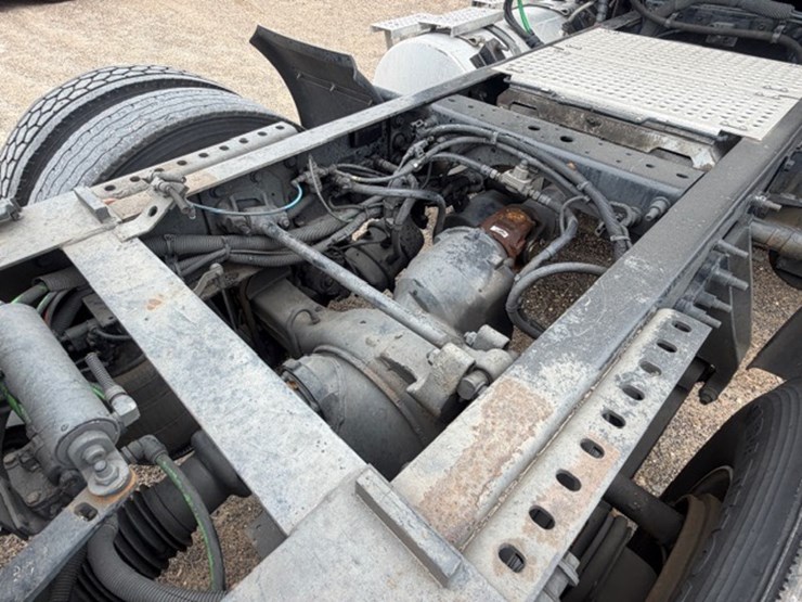 2016-international-prostar-image-37