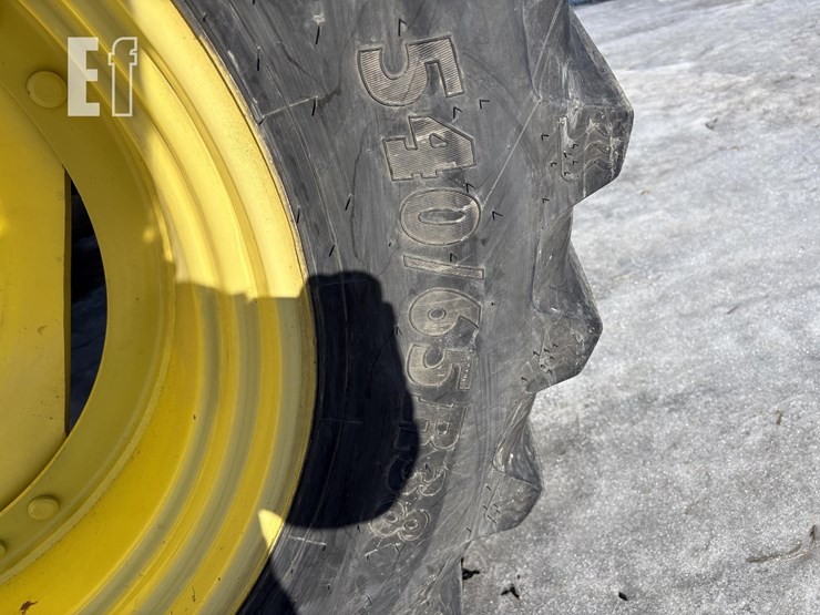 2011-john-deere-7130-image-8