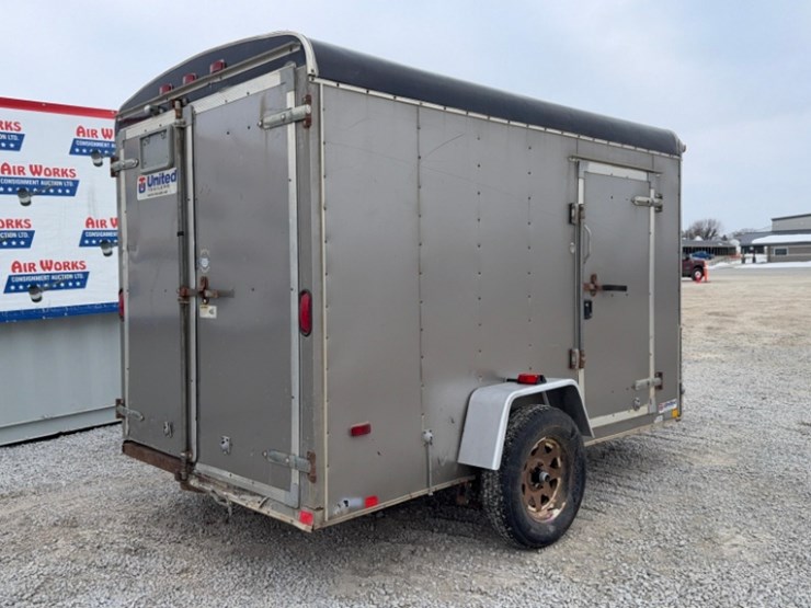 2011-united-expressline-image-13