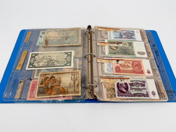 #32243-•-vintage-paper-currency-in-blue-binder-image-5