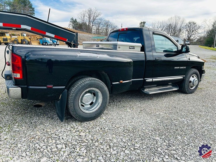 2004-dodge-ram-3500-image-6