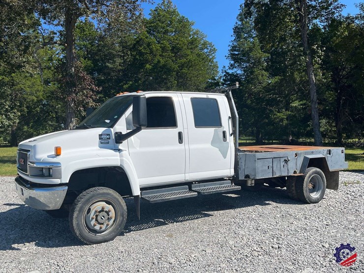 2007-gmc-c5500-flatbed-truck-image-1