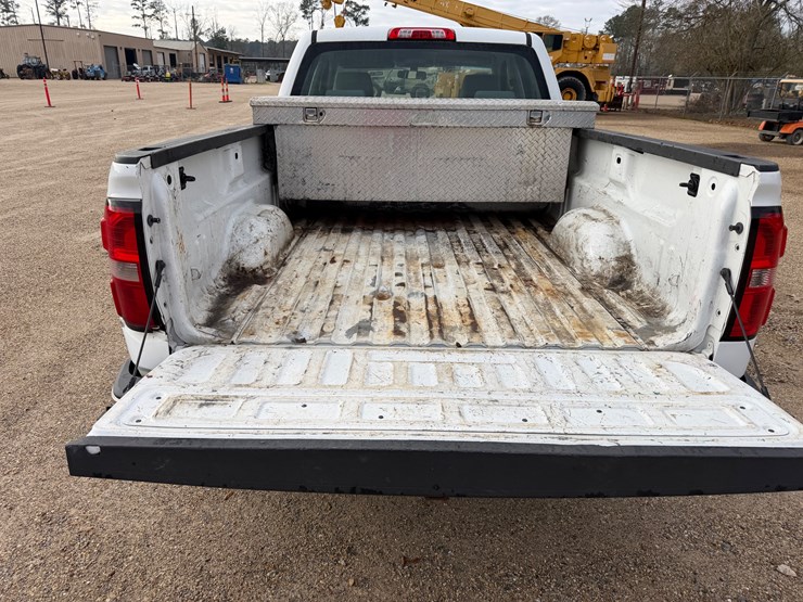 2017-gmc-1500-image-5