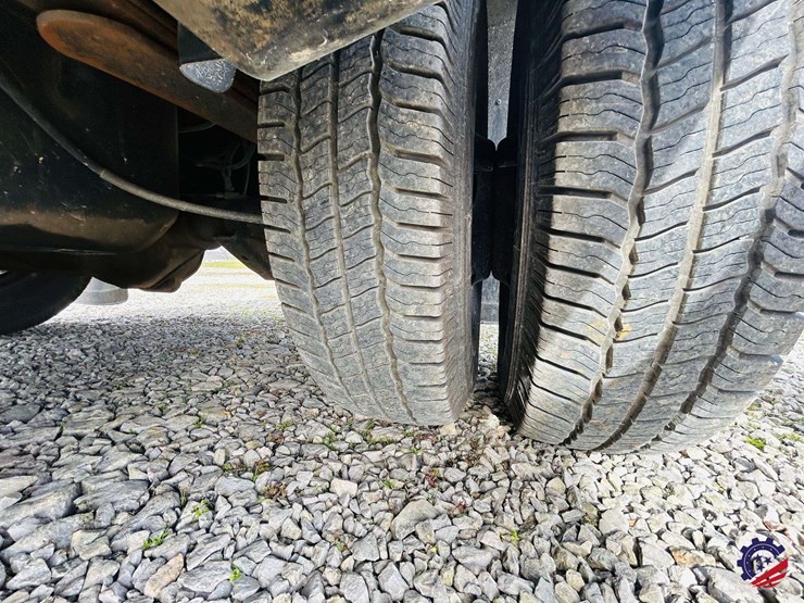 2004-dodge-ram-3500-image-53