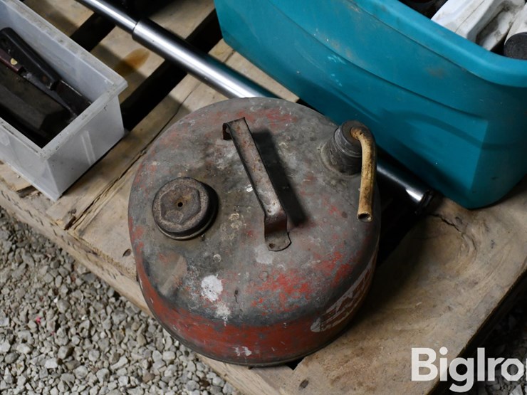 pallet-of-farm-support-image-12