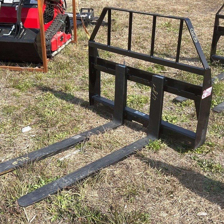 2025 Kivel 48in Forks and Frame Skid Steer Attachment
