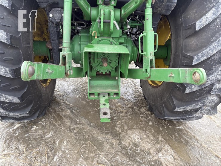 2017-john-deere-4044m-image-12