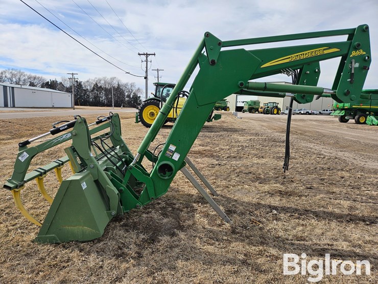 john-deere-843-image-8