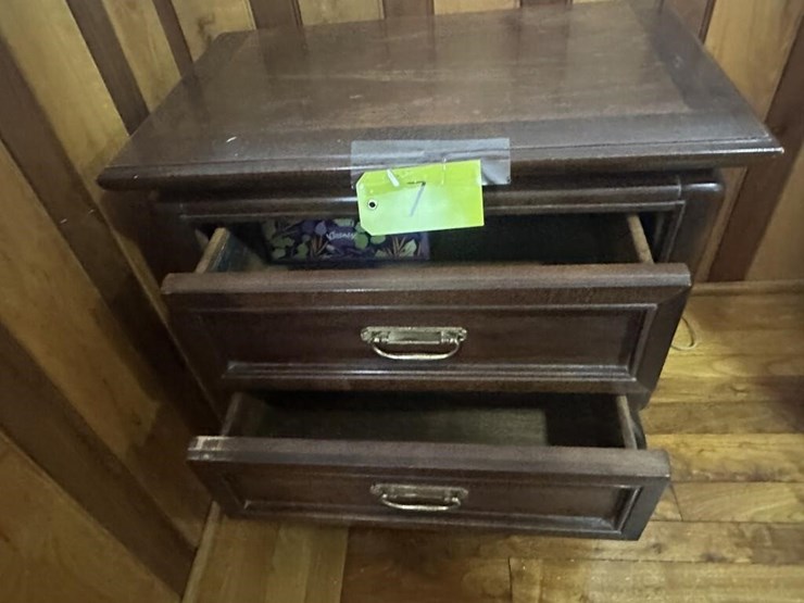 wooden-nightstand-image-3