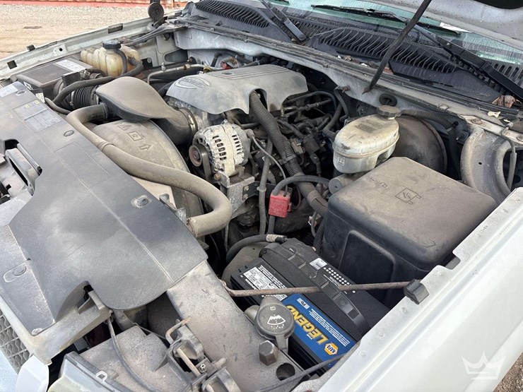 2004-chevrolet-silverado-1500-image-13