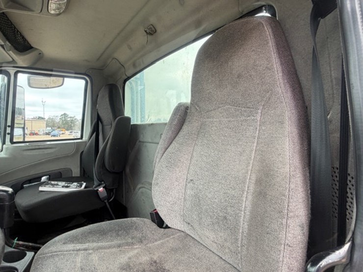 2016-international-prostar-image-43