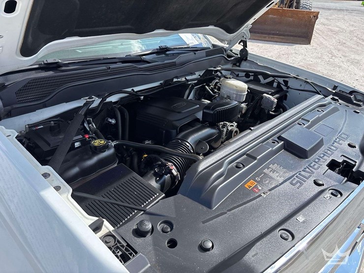 2019-chevrolet-silverado-2500hd-image-11