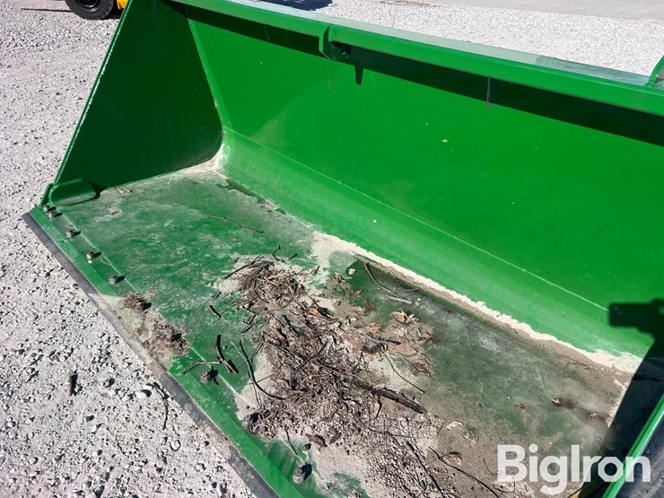 mds-8.5'-bucket-image-13