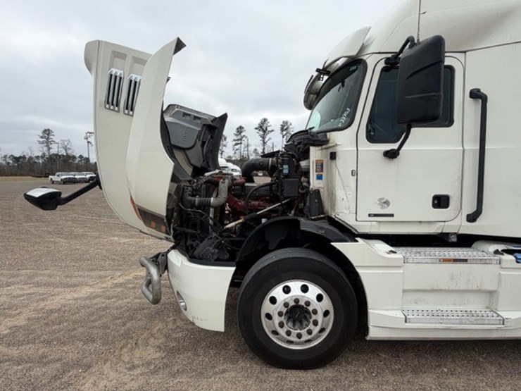 #227-•-2020-mack-anthem-image-83