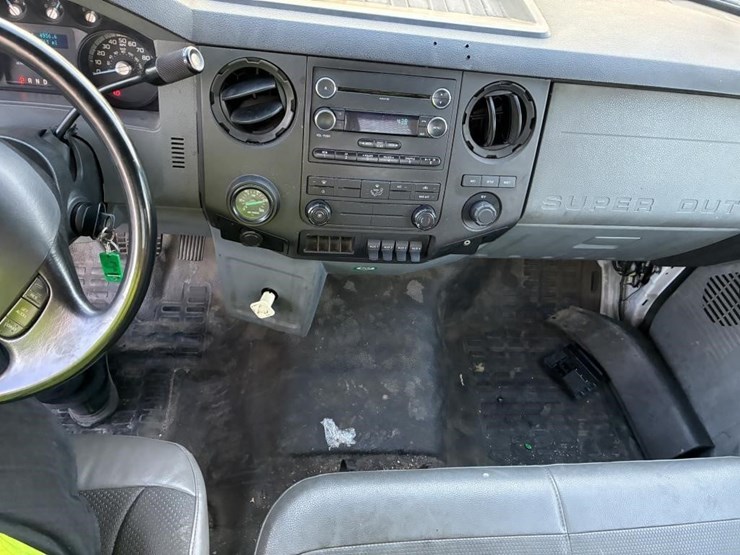 2012-ford-f650-image-13