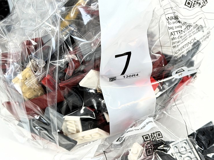 #32603-•-lego-icons-camaro-z28-set-image-10