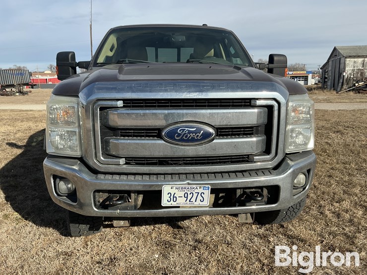 2012-ford-f250-lariat-image-2