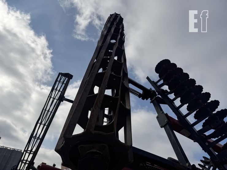 case-ih-true-tandem-330-turbo-image-12