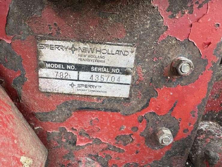 new-holland-770w-image-8