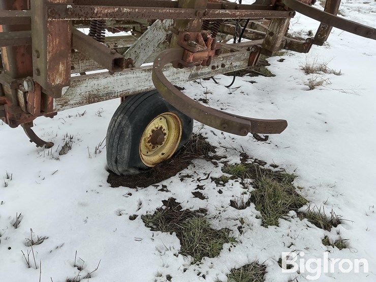 chisel-plow-image-19