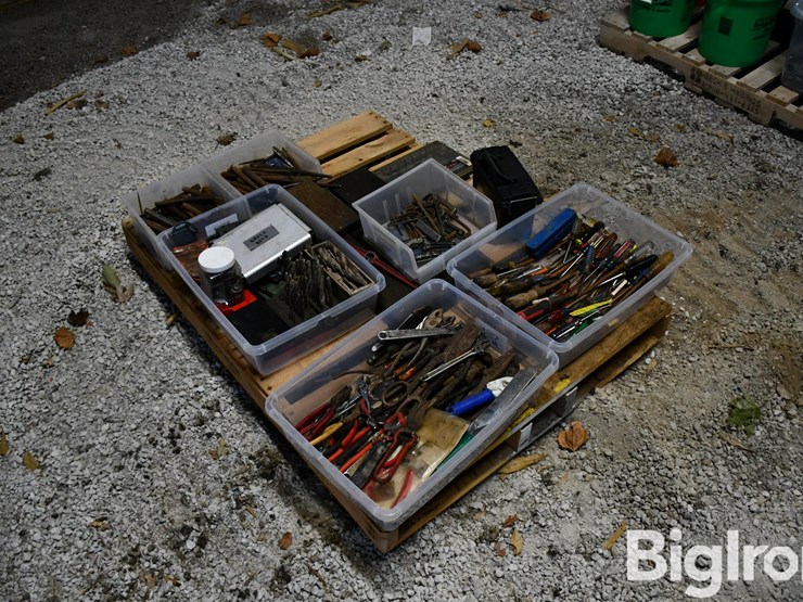 pallet-of-farm-support-image-3