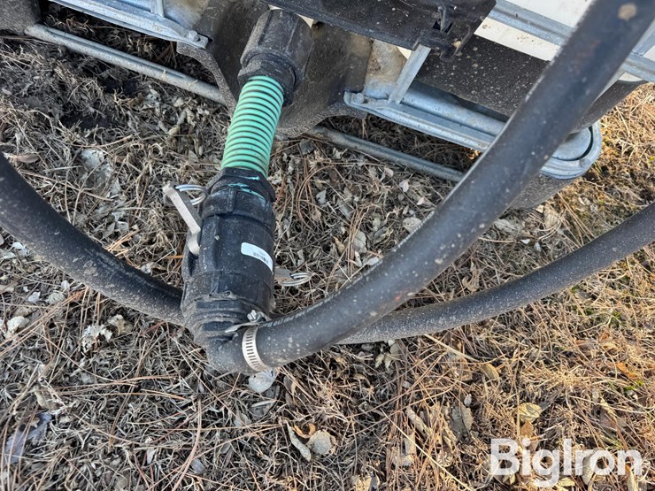 12v-bulk-chemical-transfer-pump-&-tote-image-12