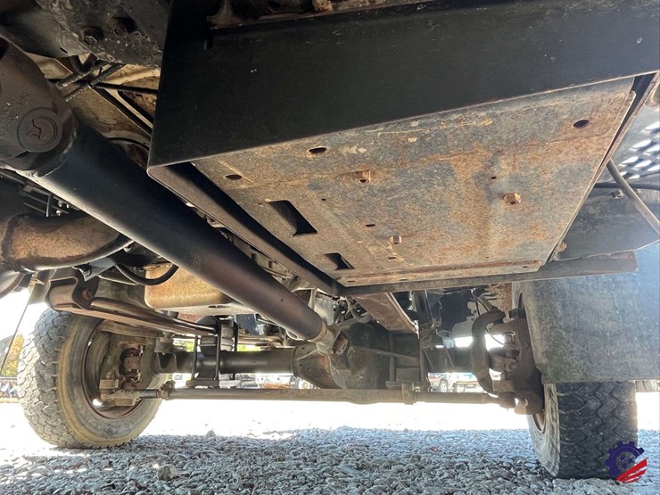 2007-gmc-c5500-flatbed-truck-image-31