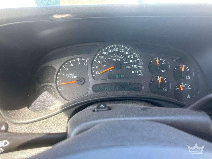 2004-chevrolet-silverado-1500-image-18