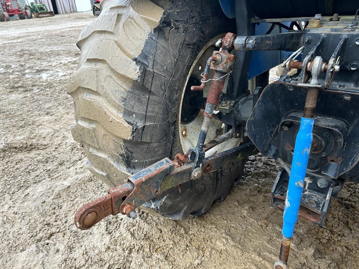 new-holland-tc35-image-14