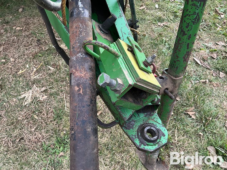 1985-john-deere-530-image-12