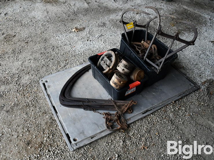 pallet-of-antique-farm-support-image-7