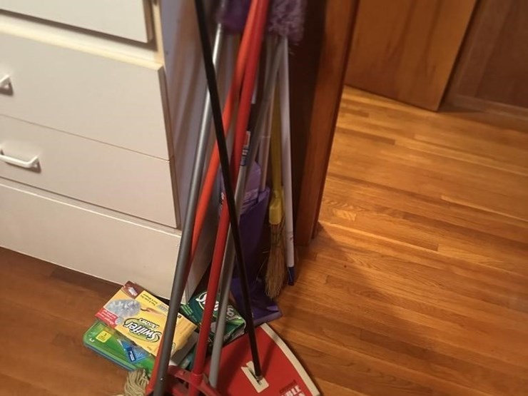 misc.-cleaning-supplies-image-4