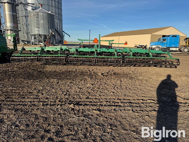 great-plains-3000tt-image-6