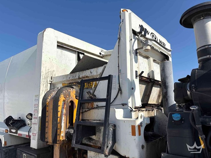 2016-autocar-xpeditor-image-14