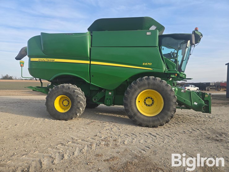 2013-john-deere-s670-image-4