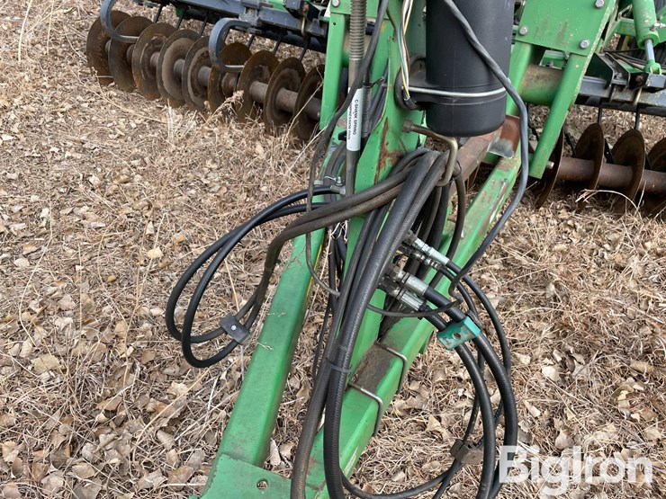 john-deere-726-image-12