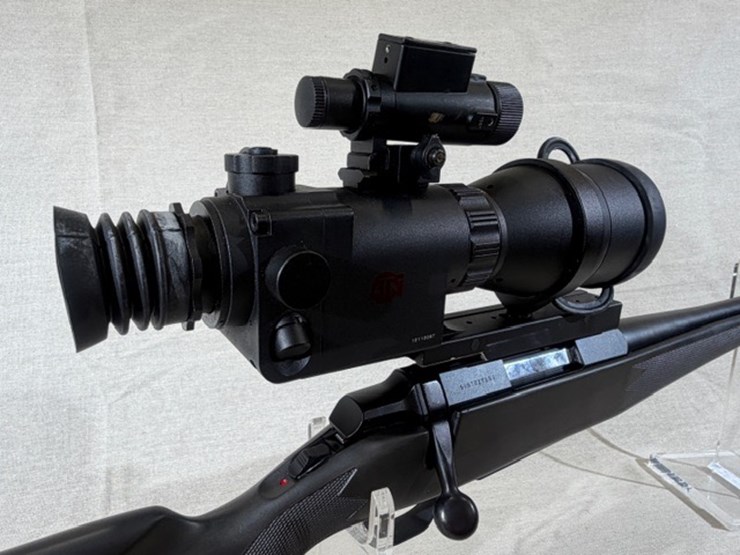 #215-•-browning-a-bolt-rifle-image-28