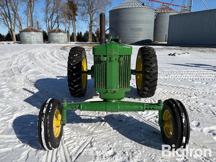 1955-john-deere-70-image-2