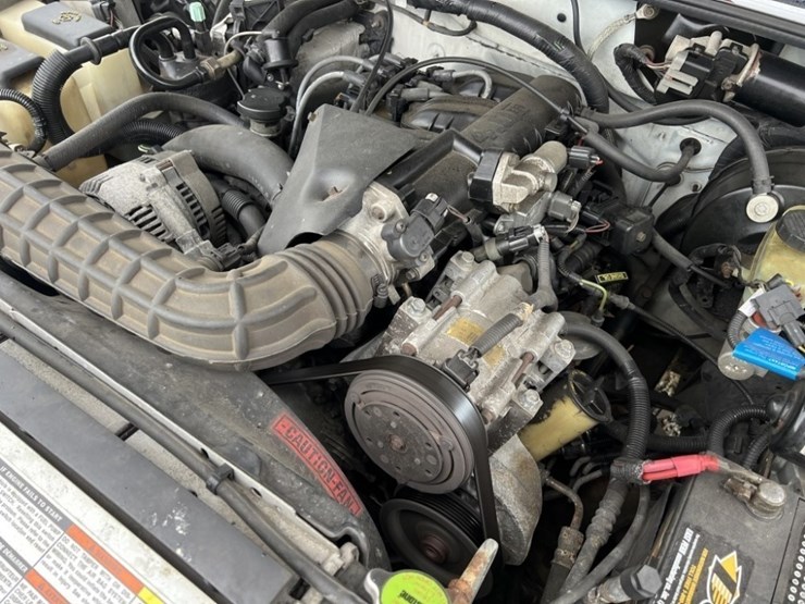 1997-ford-explorer-xlt-image-12