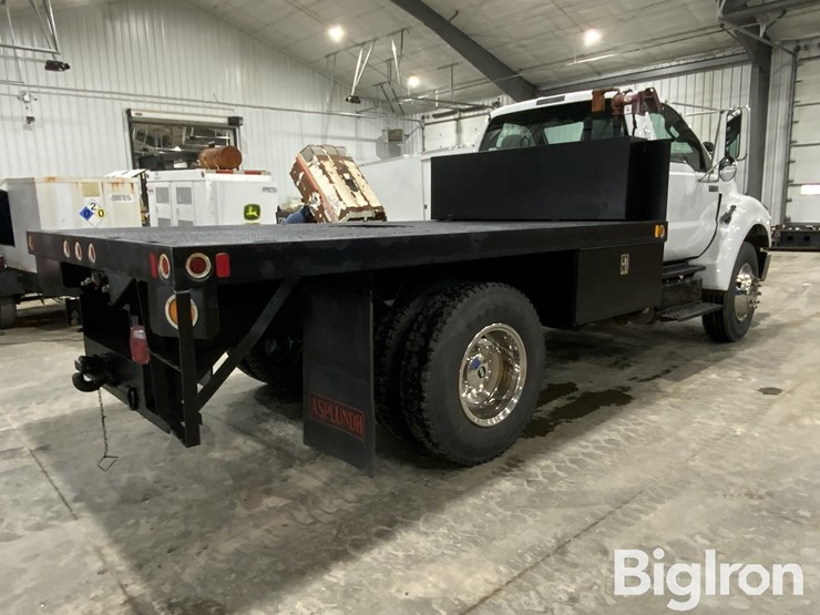 2011-ford-f750-xl-image-5