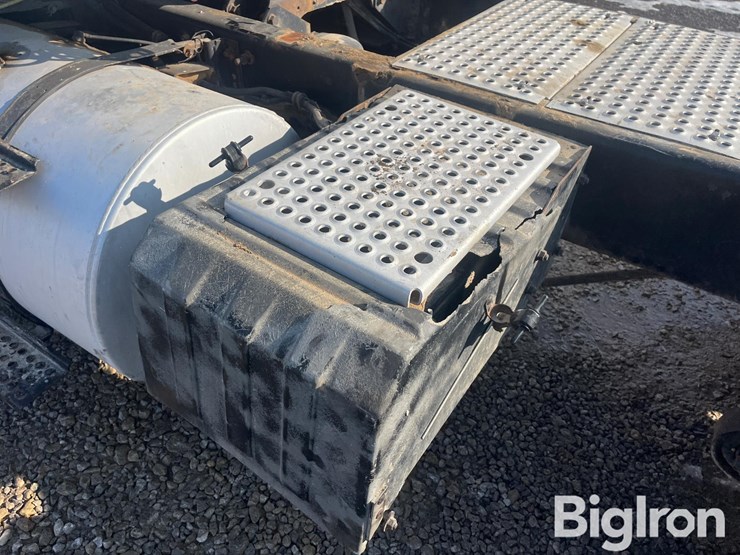 2002-international-9100-image-19