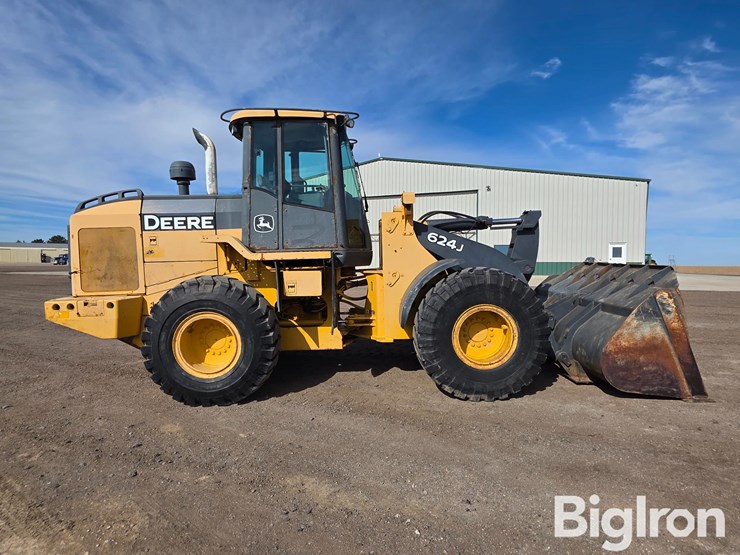 deere-624j-image-4