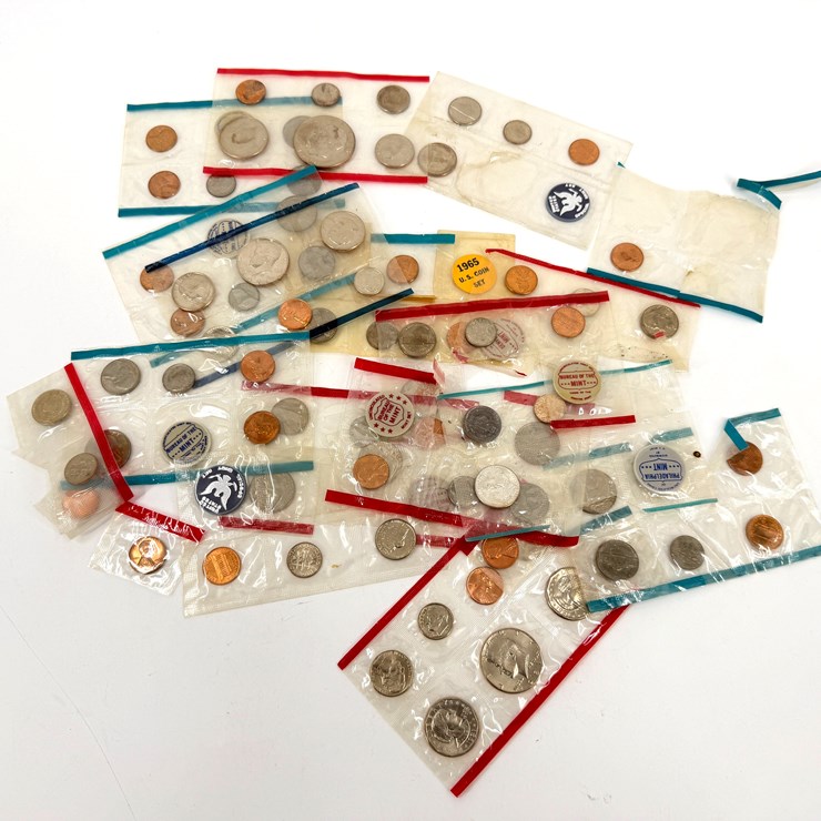 #32231 • VARIOUS COIN SETS