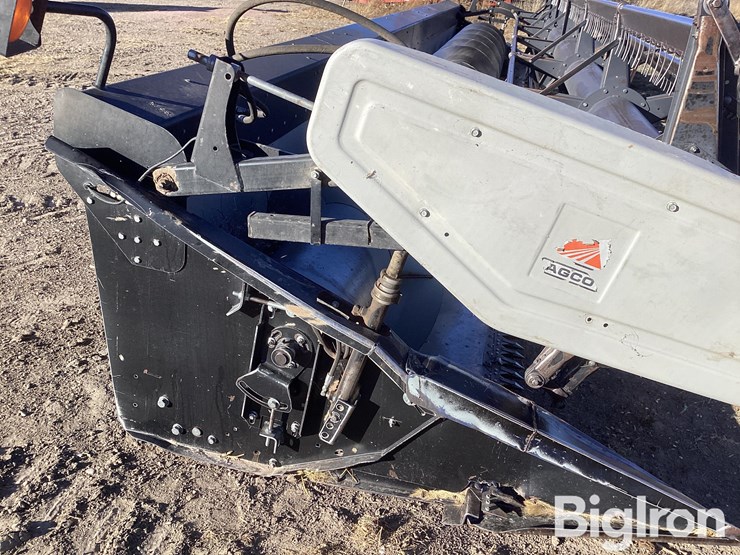 1983-gleaner-730-image-19