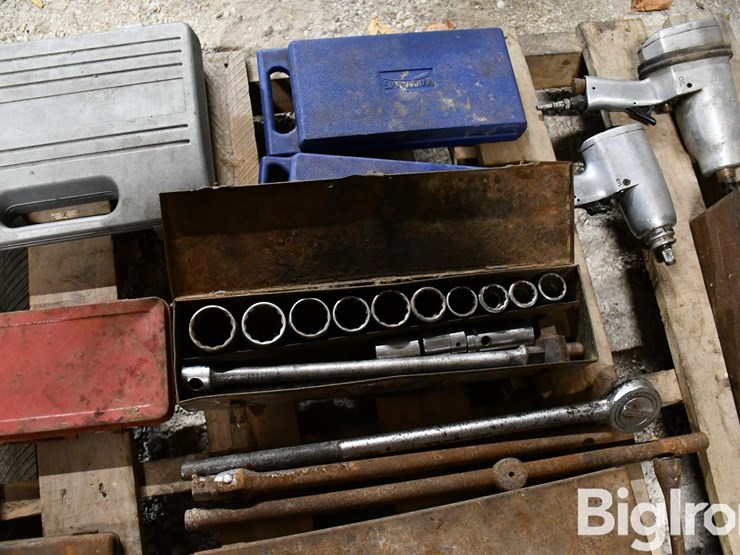 pallet-of-farm-support-image-15